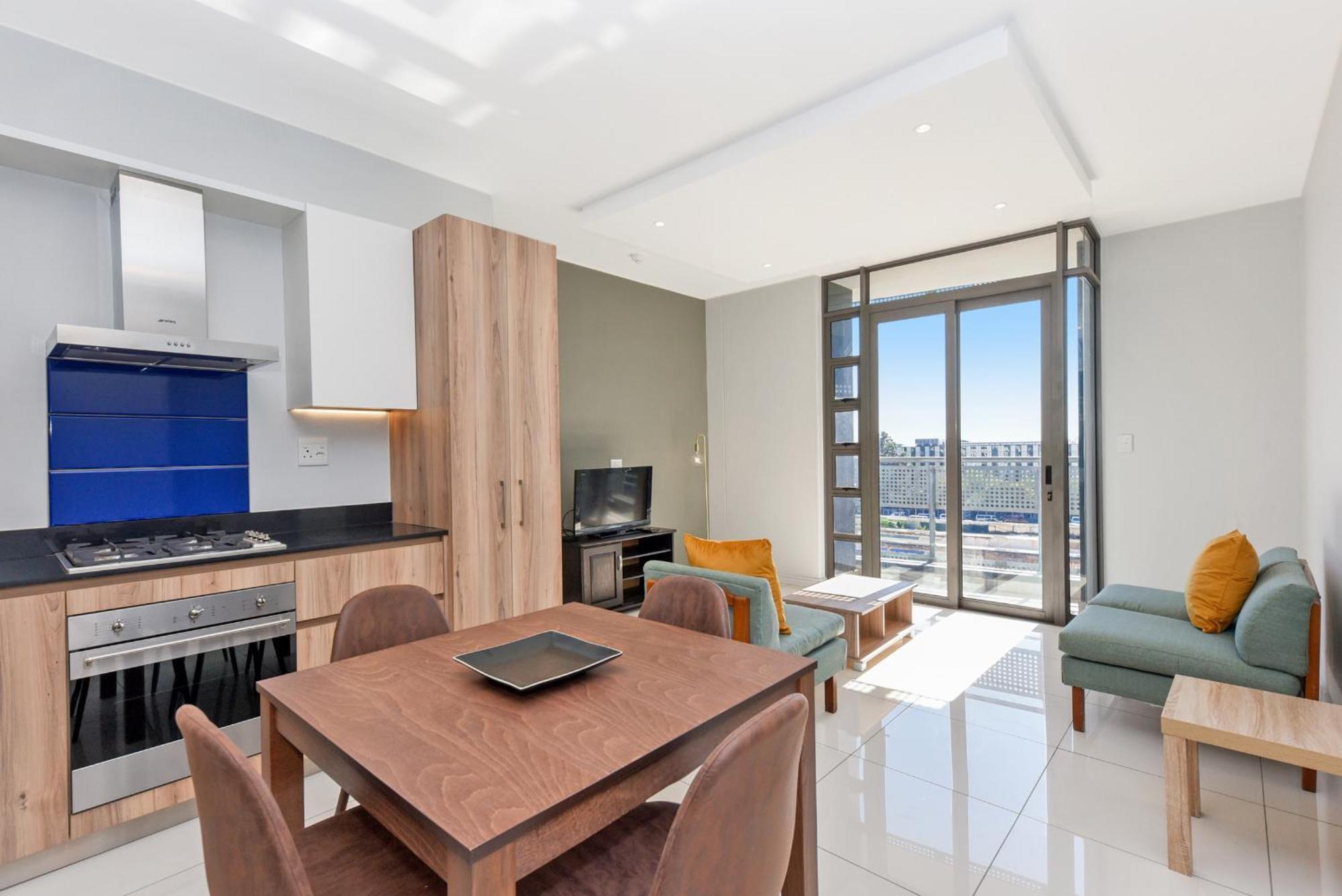 The Median Rosebank Luxury Apartment - Building With Generator Йоханесбург Екстериор снимка